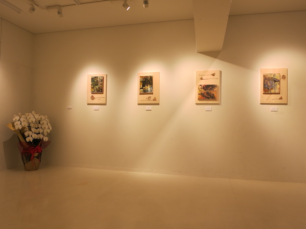 新春 蔡國華作品展「蓮」会場の様子