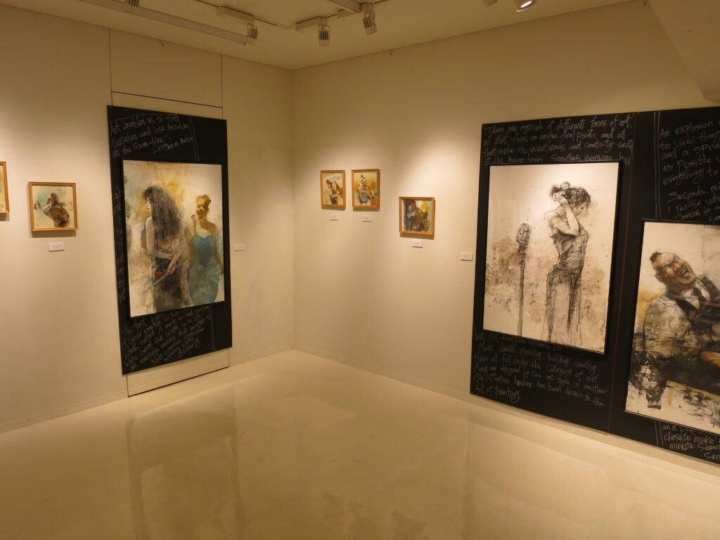 蔡國華カレンダー原画展2019 会場の様子