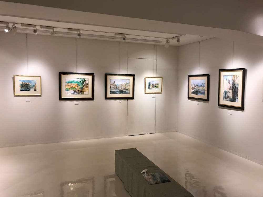 蔡國華コッツウォルズ　スケッチ作品展　会場の様子